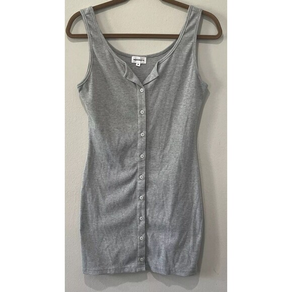 Superdown Kimmie Dress Size M Medium Gray Scoop Neck Ribbed Bodycon Tank Buttons - Picture 1 of 7